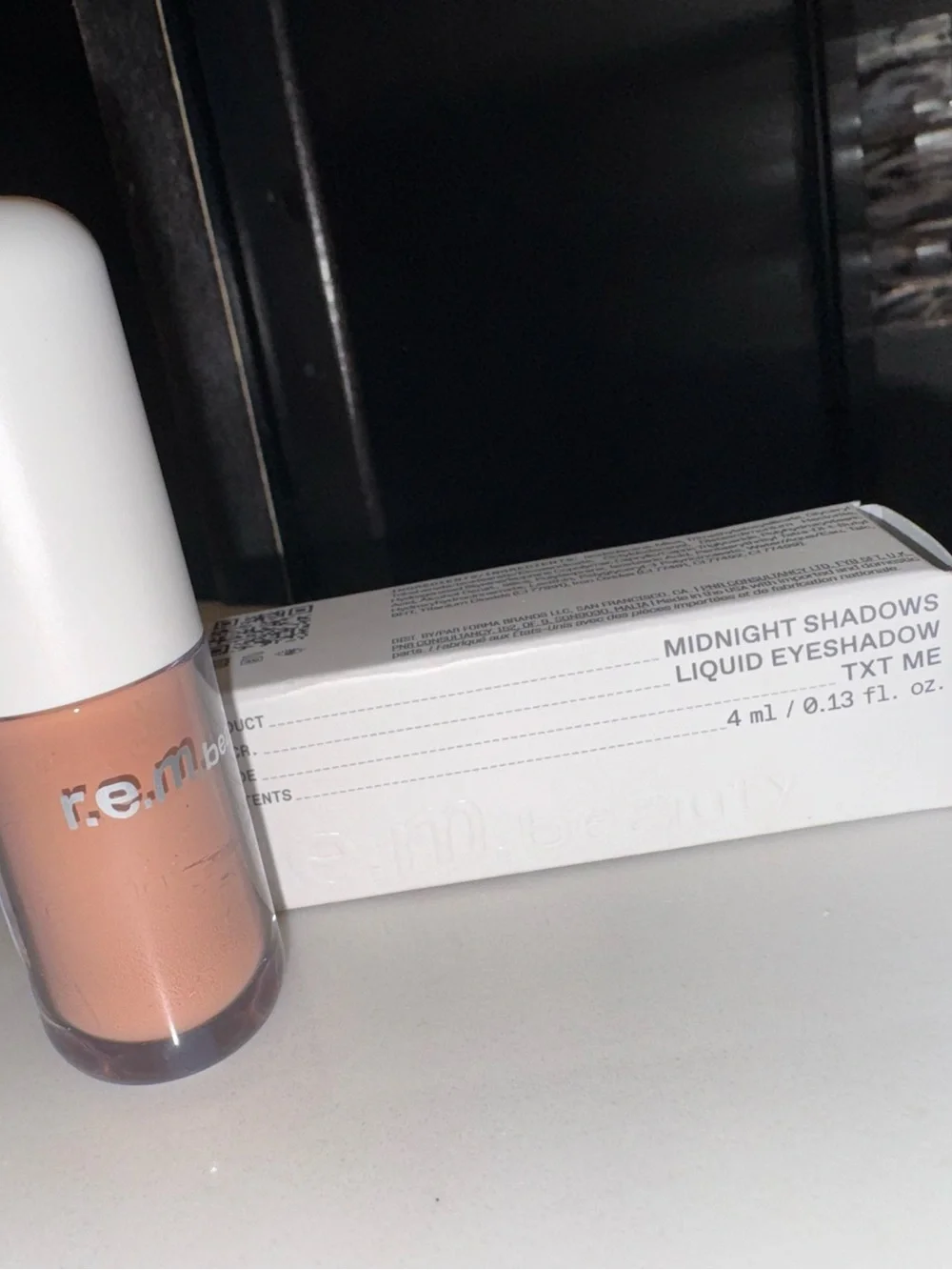 r.e.m. beauty Midnight Shadows Liquid Eyeshadow – TXT ME(Discontinued Shade)